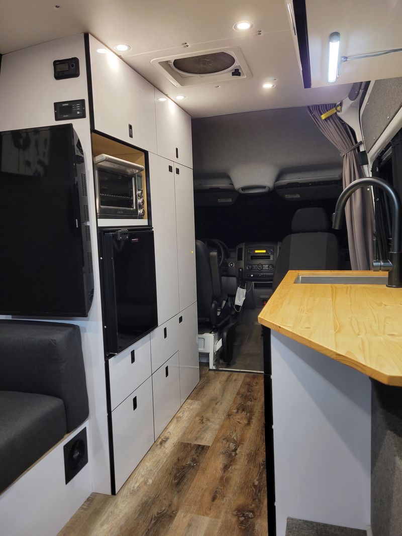 Picture 5/9 of a 2011 Sprinter 2500 for sale in Aberdeen, South Dakota