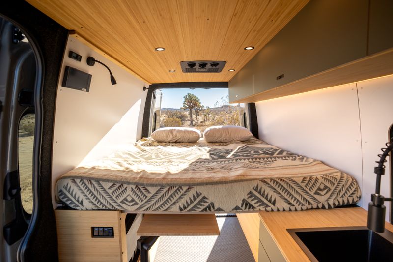 Picture 3/13 of a 2025 Geotrek Flatiron Sprinter 144 AWD for sale in Boulder, Colorado