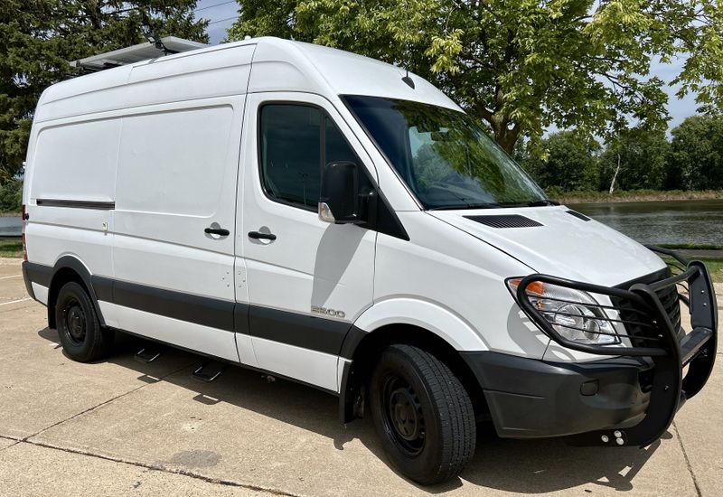 Picture 2/44 of a 2008 Dodge Sprinter 2500 for sale in Moline, Illinois