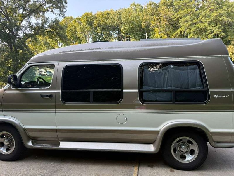 Picture 3/11 of a FULLY CONVERTED 2003 Dodge Van for sale in Kansas City, Missouri