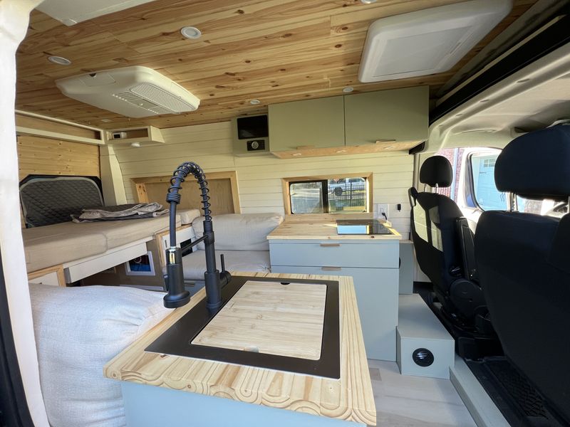 Picture 4/19 of a 2021 Ram ProMaster 2500 FWD | Luxury Off-Grid Build for sale in Franklin, Tennessee