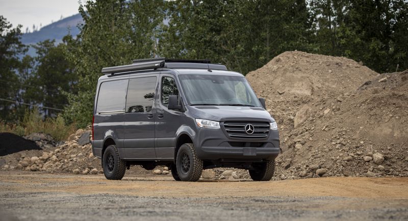 Picture 3/22 of a 2020 4x4 Sprinter 144 PopTop Weekender for sale in Hood River, Oregon