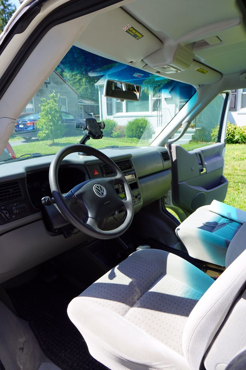 Picture 5/16 of a 2002 VW Eurovan Weekender for sale in Charlottesville, Virginia