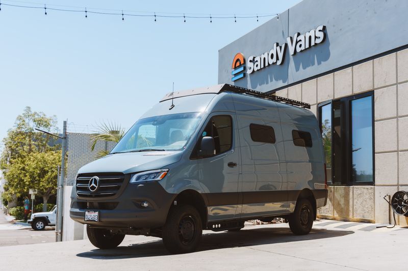 Picture 1/27 of a Zach Brown Van for sale in San Diego, California