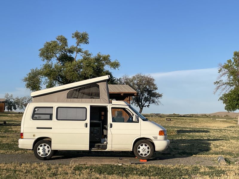 Picture 1/7 of a 2000 VW Eurovan full camper (Winnebago conversion) for sale in Seattle, Washington