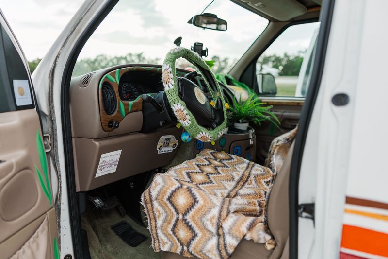 Picture 5/39 of a vintage artistic boho camper van for sale in Saint Petersburg, Florida