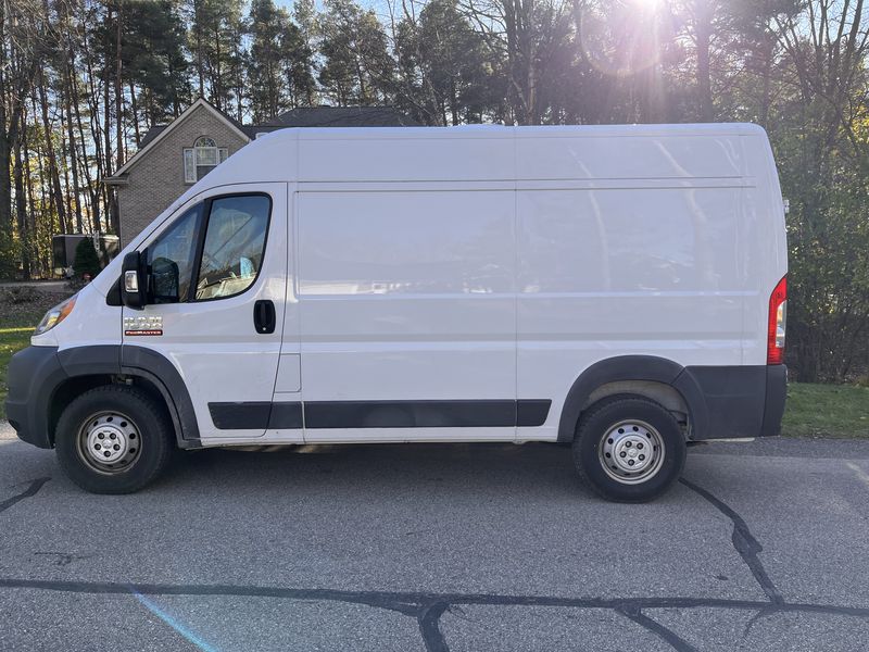 Picture 3/18 of a 2018 Ram Promaster 156" WB for sale in Grand Rapids, Michigan