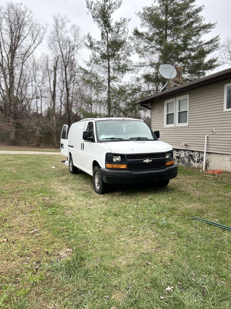 Picture 1/10 of a Conversion Van for sale in Corbin, Kentucky