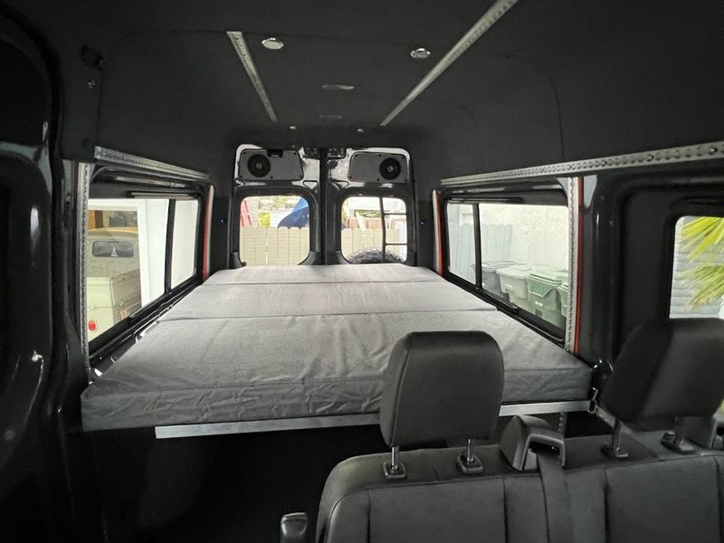 Picture 2/15 of a 2021 4WD Sprinter Weekender LOW Miles for sale in Encinitas, California