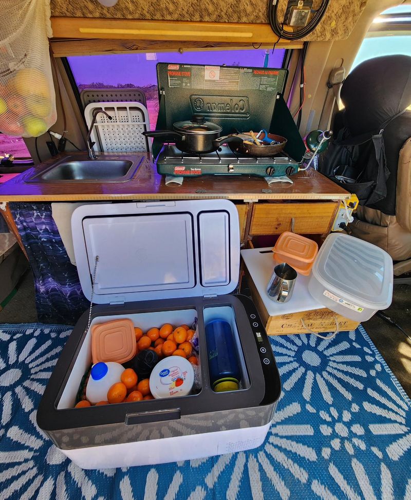 Picture 5/10 of a 2000 Chevrolet Express for sale in Ellicott City, Maryland