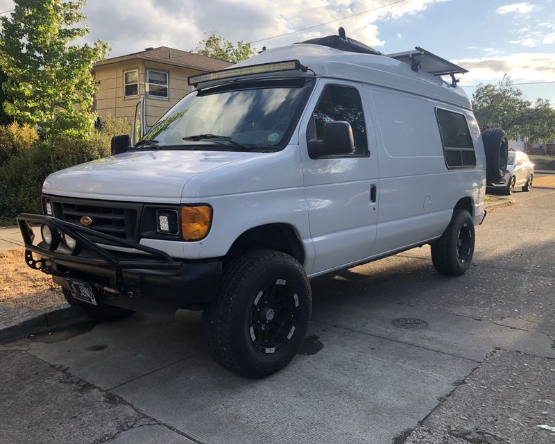 Picture 1/19 of a 2004 Ford E150 Campervan for sale in Portland, Oregon