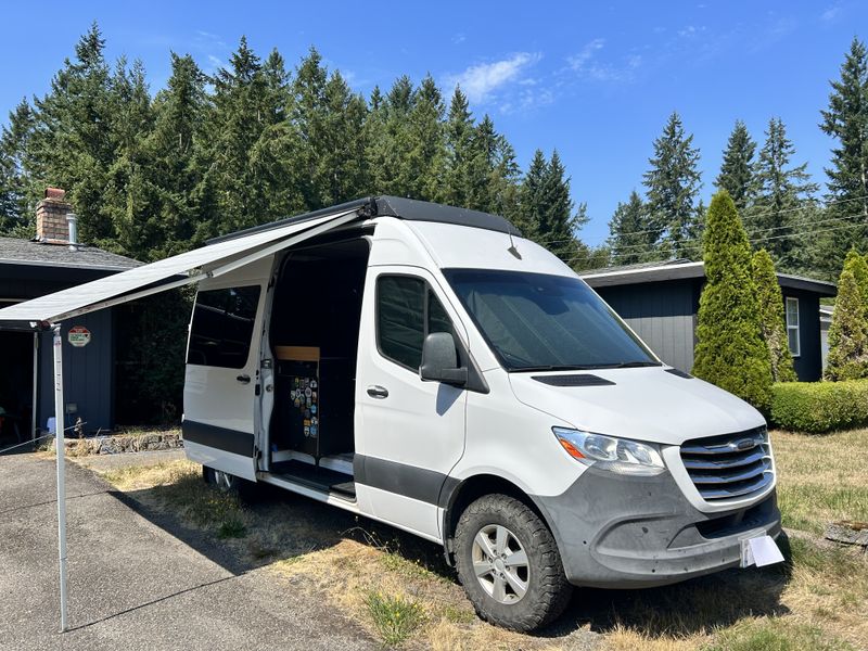 Picture 2/31 of a 2019 Freightliner Mercedes Sprinter Van - Adventure wagon for sale in Maple Valley, Washington