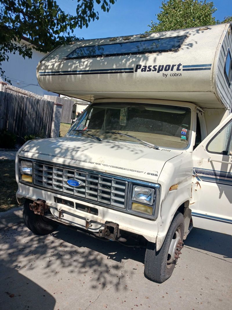 Picture 5/8 of a 89 Ford Motorhome for sale in Lincoln, Nebraska