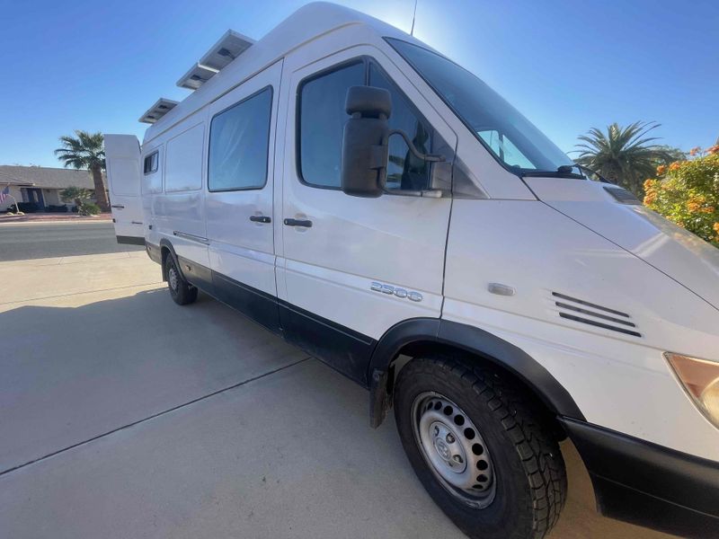 Picture 4/27 of a 2006 Dodge Sprinter 158” High roof Conversion for sale in Los Angeles, California