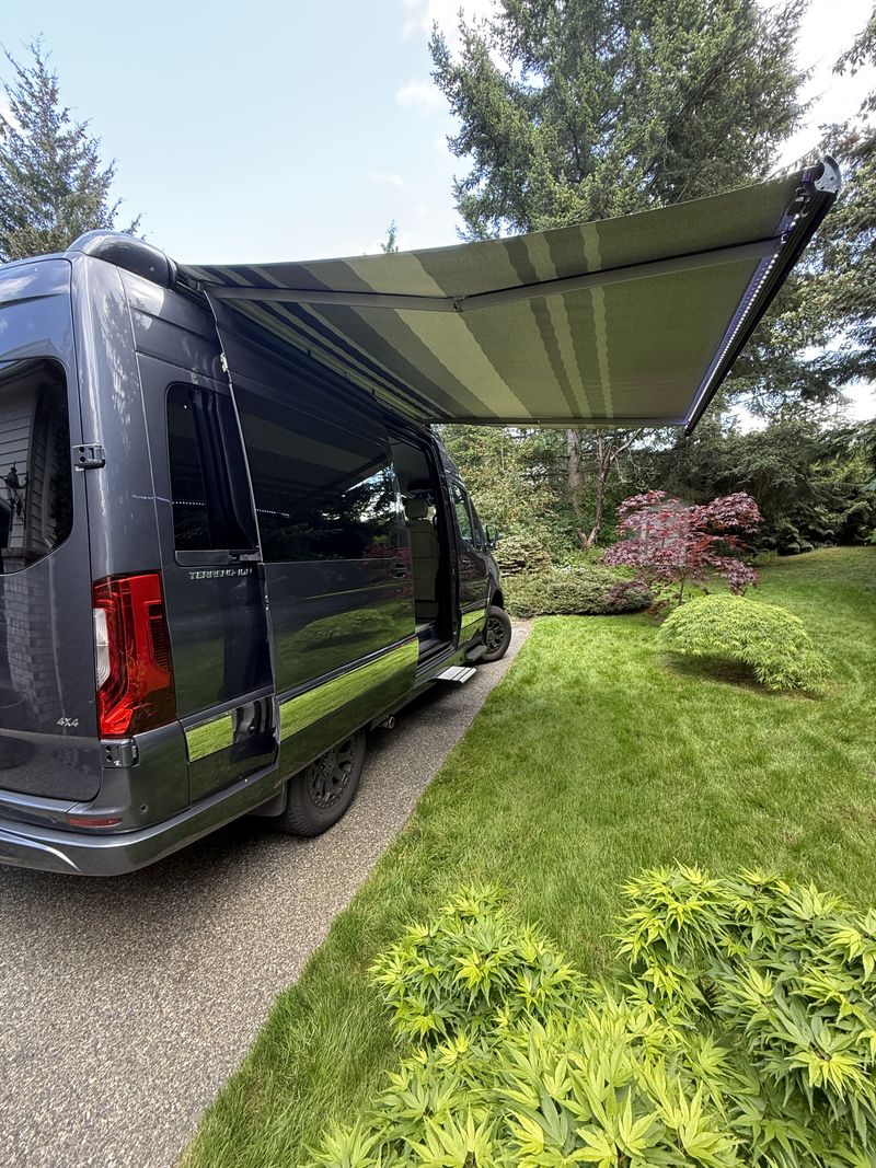 Picture 3/6 of a 2022.5 Grech Turismo-ion 4x4 Tour for sale in Anacortes, Washington