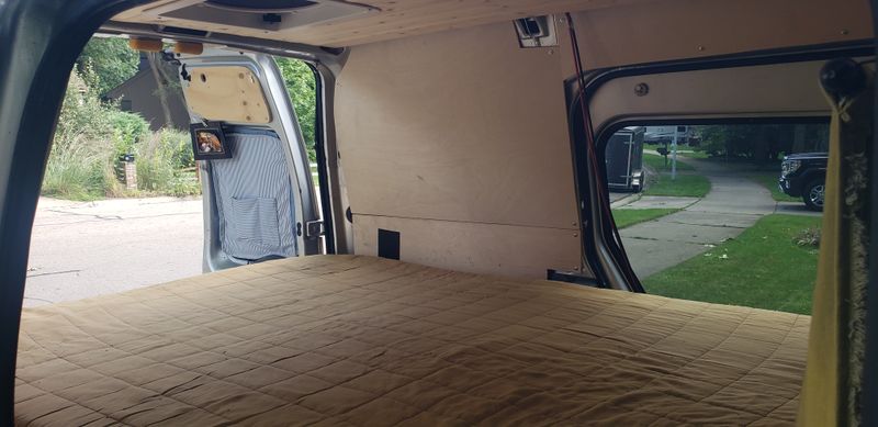 Picture 5/13 of a 2010 Ford Transit Connect for sale in Haslett, Michigan
