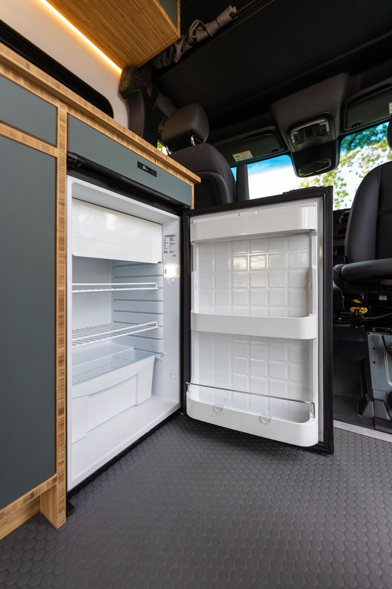 Picture 5/10 of a 2024 Geotrek AWD – Mercedes Sprinter 144 for sale in Fort Lupton, Colorado