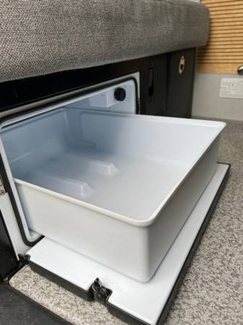 Picture 4/19 of a NV200 Camper Van Westy Full Camper Package for sale in Sebastopol, California