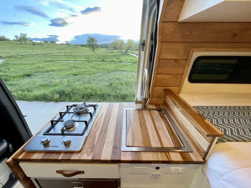 Picture 4/21 of a 2022 Vandemic 4×4 144 Home on Wheels Sprinter for sale in Wheat Ridge, Colorado
