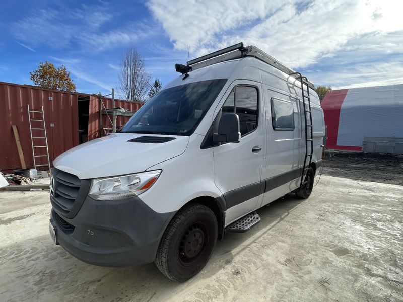 Picture 1/18 of a 2020 sprinter 144 for sale in Ferndale, Washington