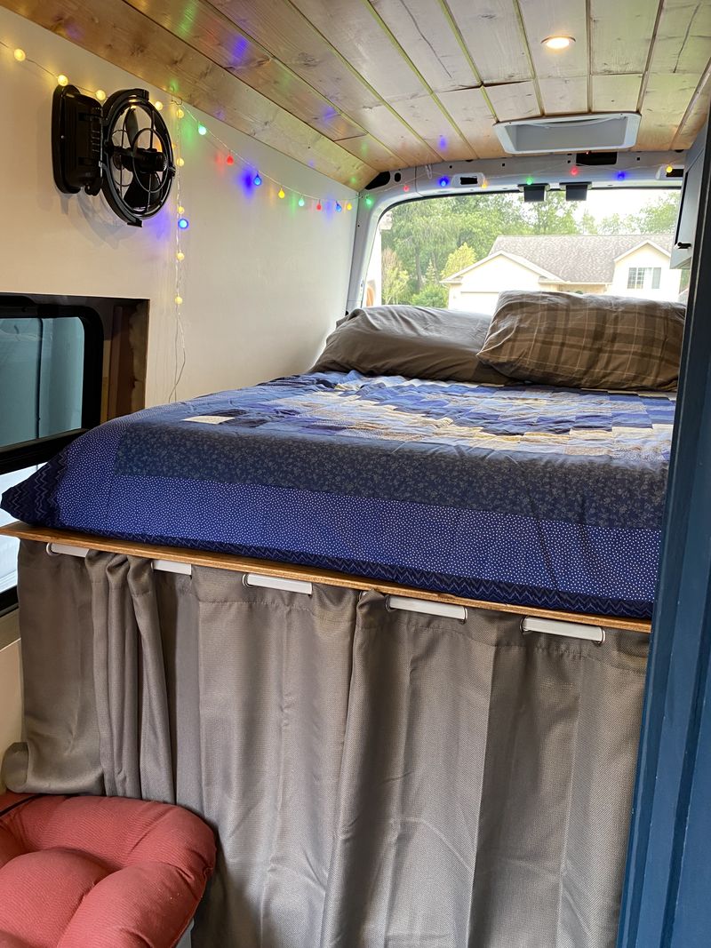 Picture 4/10 of a 2018 Ford Transit 250 High-Roof Extended for sale in Leadville, Colorado