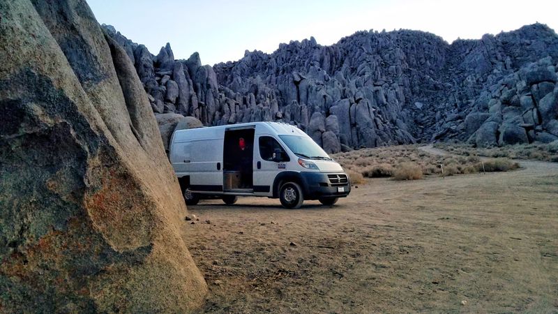 Picture 4/16 of a Cozy Campervan - 2015 Ram Promaster 2500 (159") High Roof for sale in Los Angeles, California