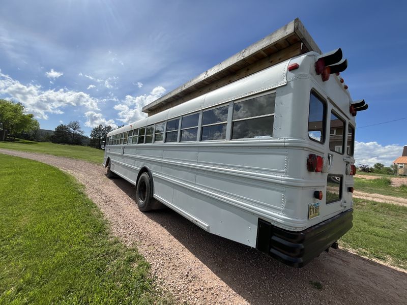 Picture 2/16 of a 1998 Amtran 40 foot Skoolie complete conversion  for sale in Hot Springs, South Dakota
