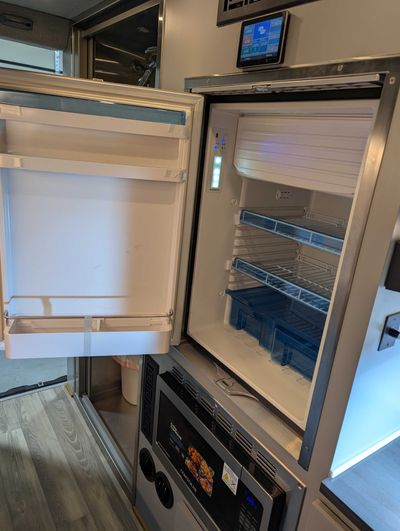 Picture 13/44 of a 2024 Build -Sprinter 4 Season, Off Grid, has it all. for sale in Hopkinsville, Kentucky