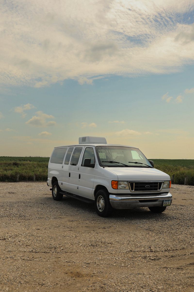 Picture 4/7 of a Great weekender van! for sale in Humboldt, Iowa