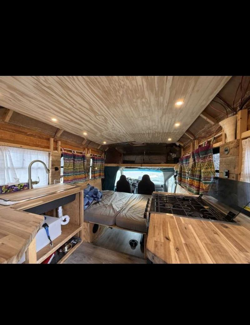 Picture 3/10 of a 2000 E450 shuttle bus- Mostly Completed for sale in Myrtle Beach, South Carolina