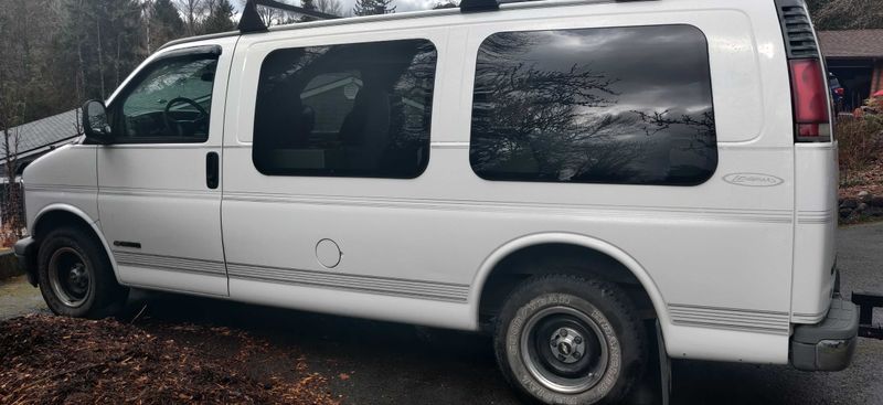 Picture 4/7 of a 2000 Chevy Express Conversion/Camper Van for sale in Renton, Washington