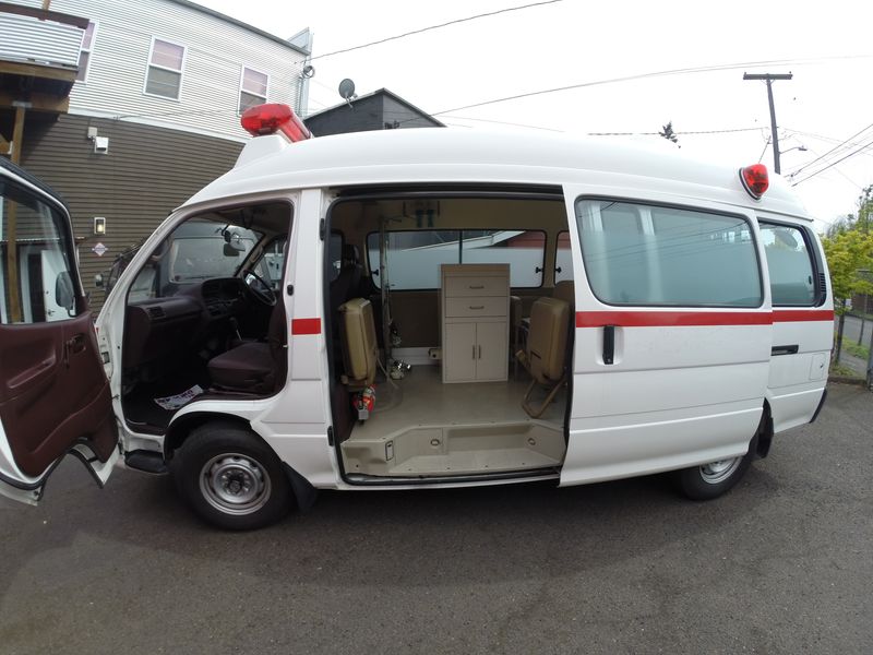 Picture 3/23 of a 1992 Toyota Hiace Commuter Ambulance for sale in Portland, Oregon