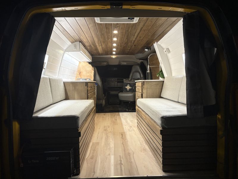 Picture 5/18 of a All Wheel Drive 2006 Chevy express 1500 for sale in Brackney, Pennsylvania