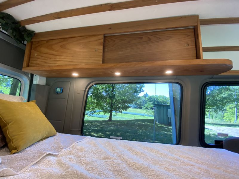 Picture 3/20 of a 2007 High Roof Dodge Sprinter 170 EXT 3500 Multi-Use Van for sale in Wayzata, Minnesota