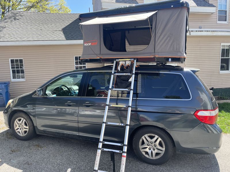 Picture 1/18 of a 2005 Honda Odyssey mini camper for sale in Portland, Maine