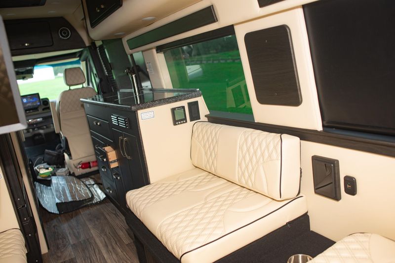 Picture 5/14 of a 2022 American Coach Patriot (Mercedes-Benz Sprinter) for sale in Tampa, Florida