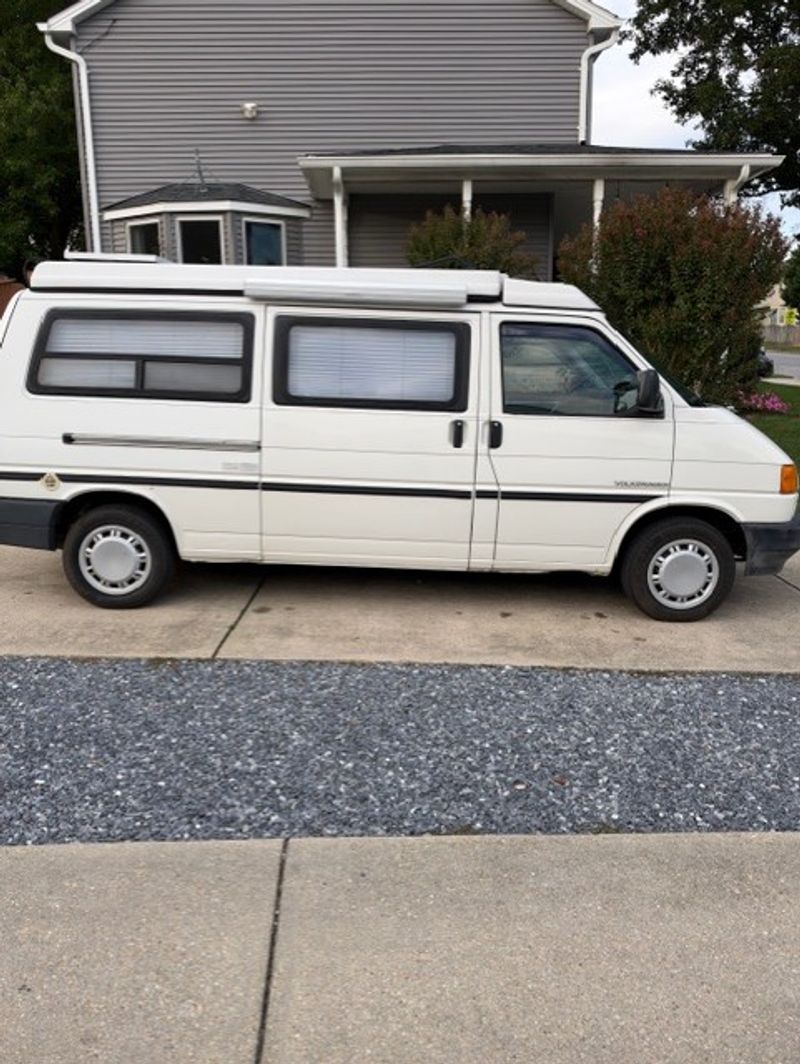 Camper Van For Sale: White 1995 Eurovan Camper in Odenton, Maryland