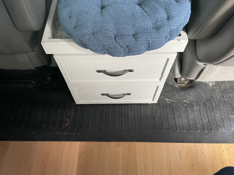 Picture 2/10 of a 2007 GMC Savana 2500 Cargo Van for sale in Cypress, Texas