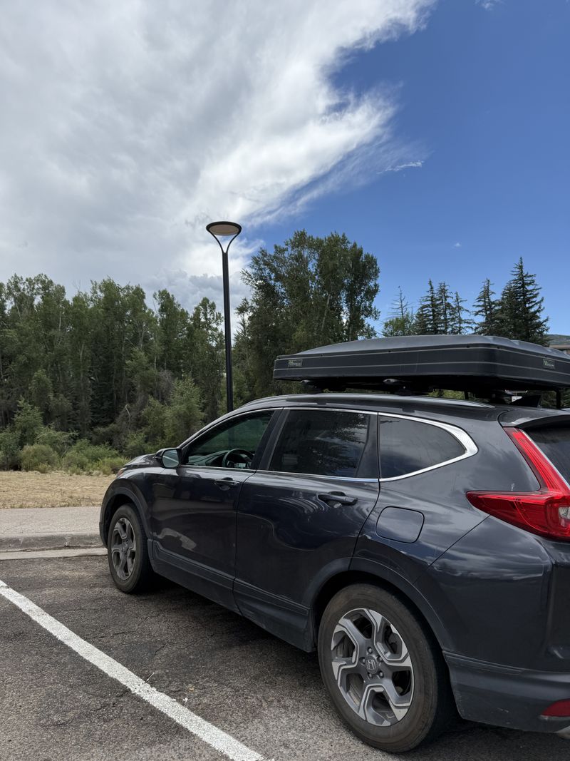 Picture 3/4 of a 2019 Honda CRV for sale in Beverly Hills, California