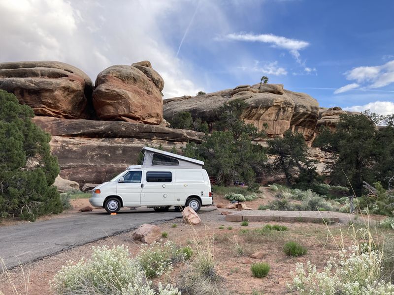 Picture 1/10 of a VW Eurovan Camper for sale in Boulder, Colorado