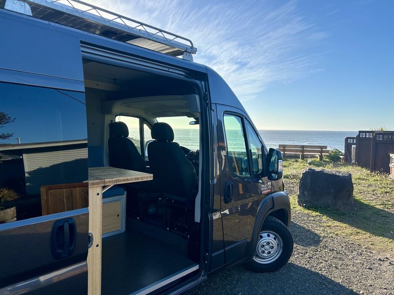 Picture 1/42 of a 2021 Dodge Ram ProMaster for sale in Lincoln City, Oregon