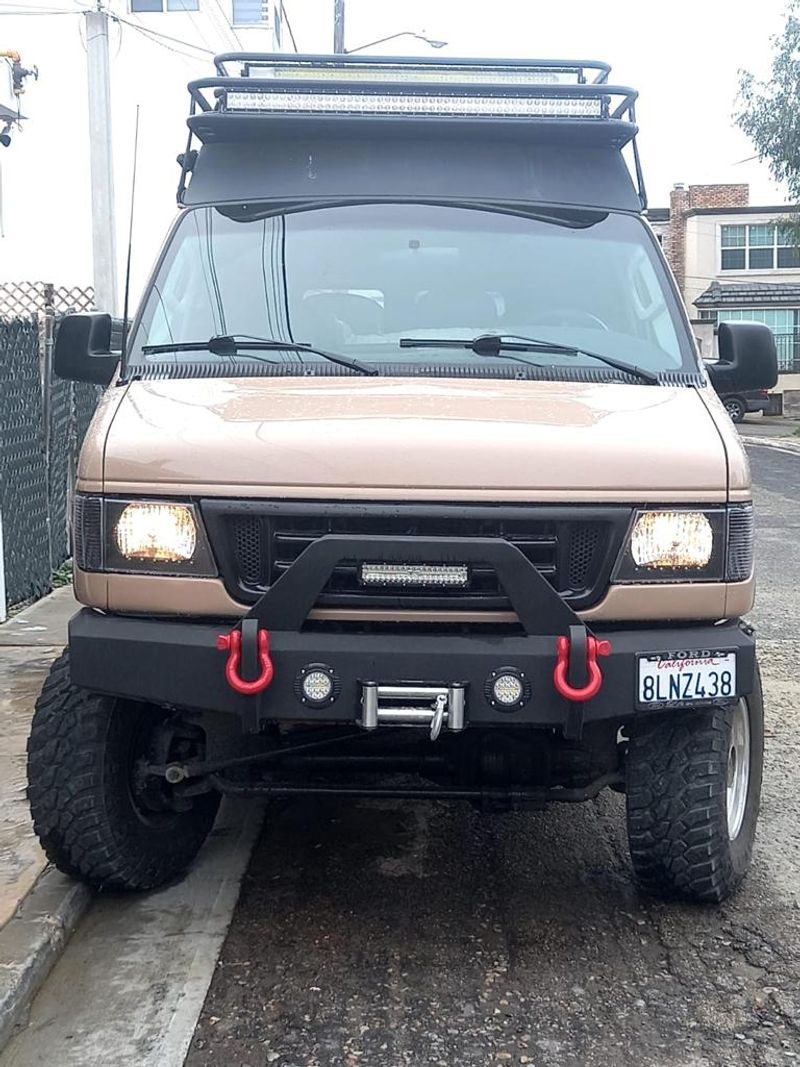 Picture 4/15 of a 2007 E350 Super Duty Extended 4x4 Camper Van for sale in Laguna Beach, California