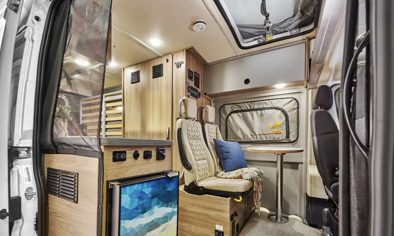 Picture 4/51 of a 2023 Winnebago Solis 59P NPF - A/C & Low Miles for sale in Helena, Alabama