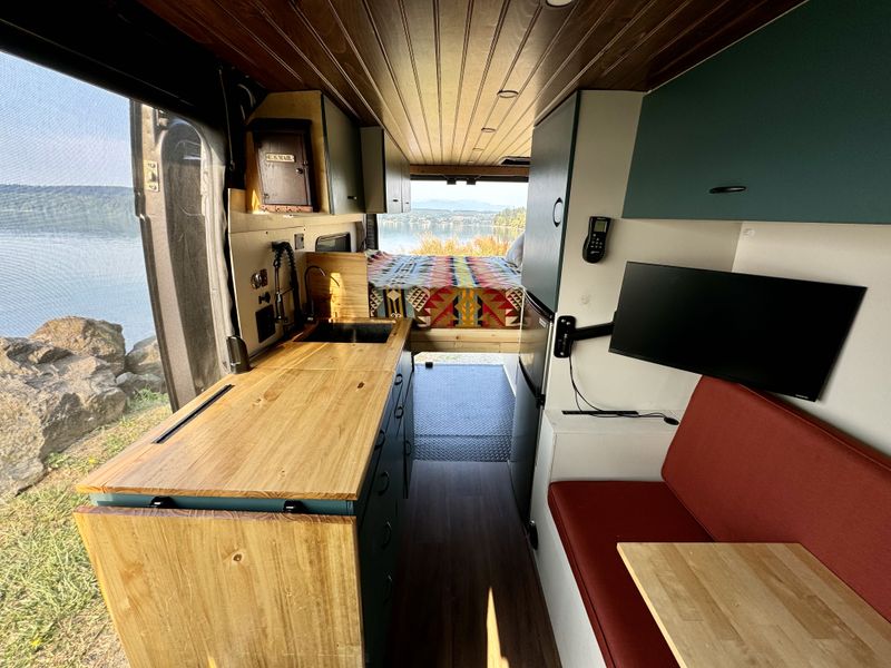 Picture 1/22 of a 4-season Off Grid Van for sale in Bremerton, Washington