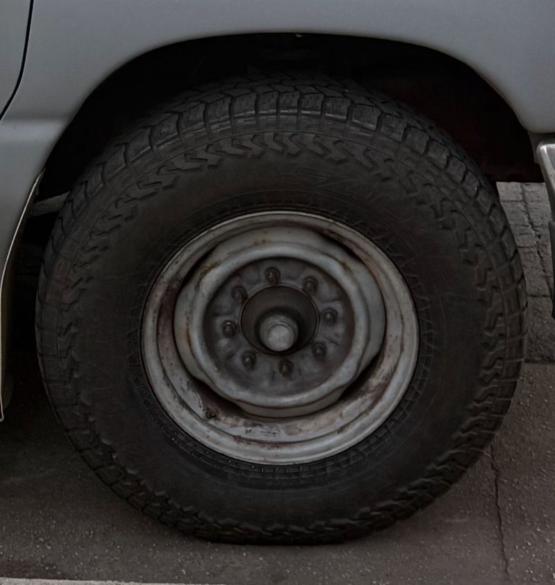 Picture 5/20 of a 1998, V10 F350-Semi-Converted Van for sale in Wilmington, North Carolina