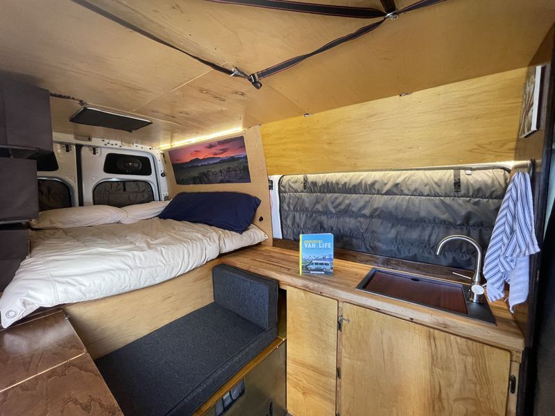 Picture 3/24 of a 2013 Mercedes Benz 2500 High-Roof Sprinter Van (Diesel) for sale in Portland, Oregon