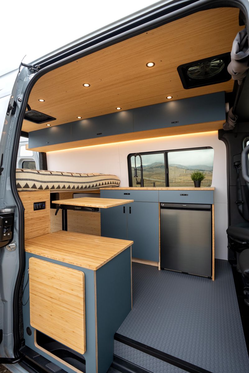 Picture 4/17 of a 2026 Geotrek Bear Peak Sprinter 144 AWD for sale in Boulder, Colorado