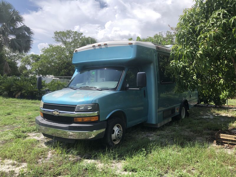 Picture 3/31 of a Beachy Shuttle Bus Conversion for sale in Hobe Sound, Florida