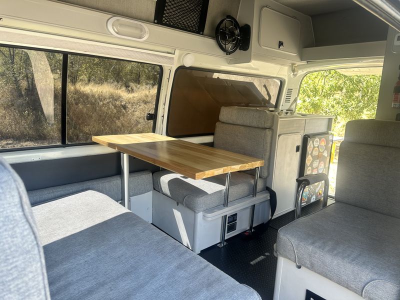 Picture 3/9 of a 1994 Toyota Hiace Campervan for sale in Ogden, Utah