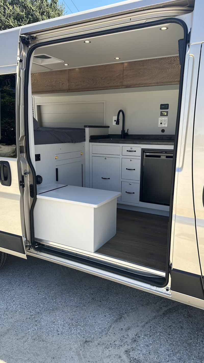 Picture 4/33 of a 2023 Promaster 136" High Roof for sale in La Crescenta, California